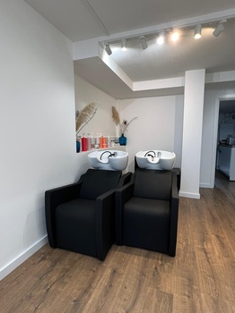 VK Hair & Beauty, Amsterdam