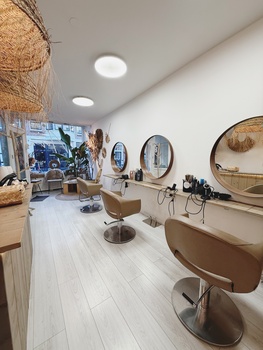Nova Hair & Beauty, Utrecht
