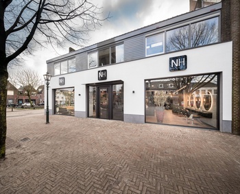 New-Hairstyle, Bunschoten