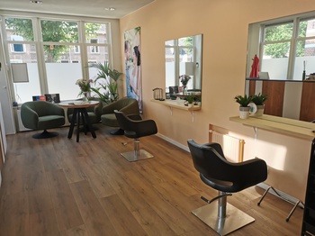 Tinka Macco Natural Hair and Make-Up, Weesp