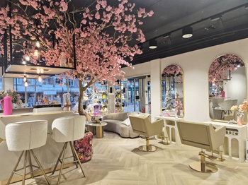 Hairweave Company, Bussum